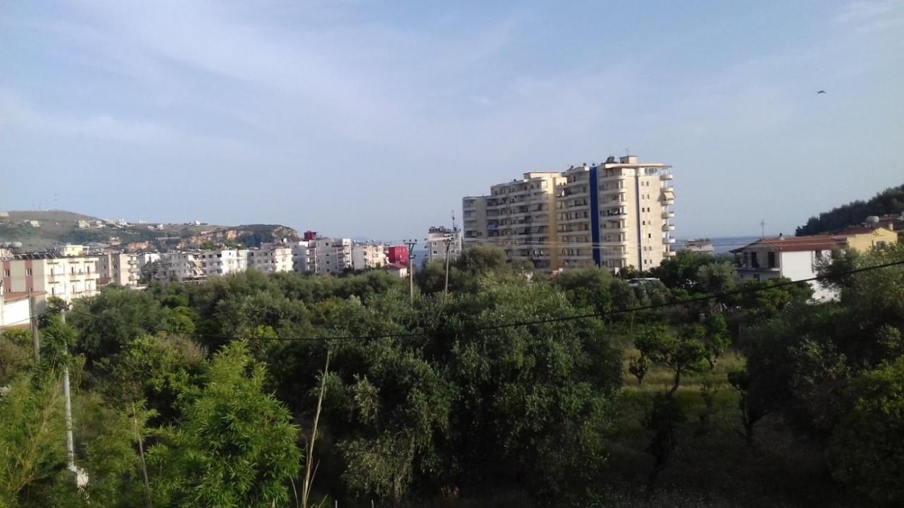 Gezos Apartment Himare Exterior foto