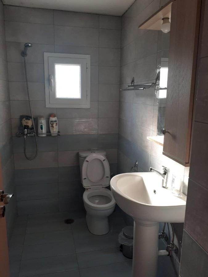 Gezos Apartment Himare Exterior foto