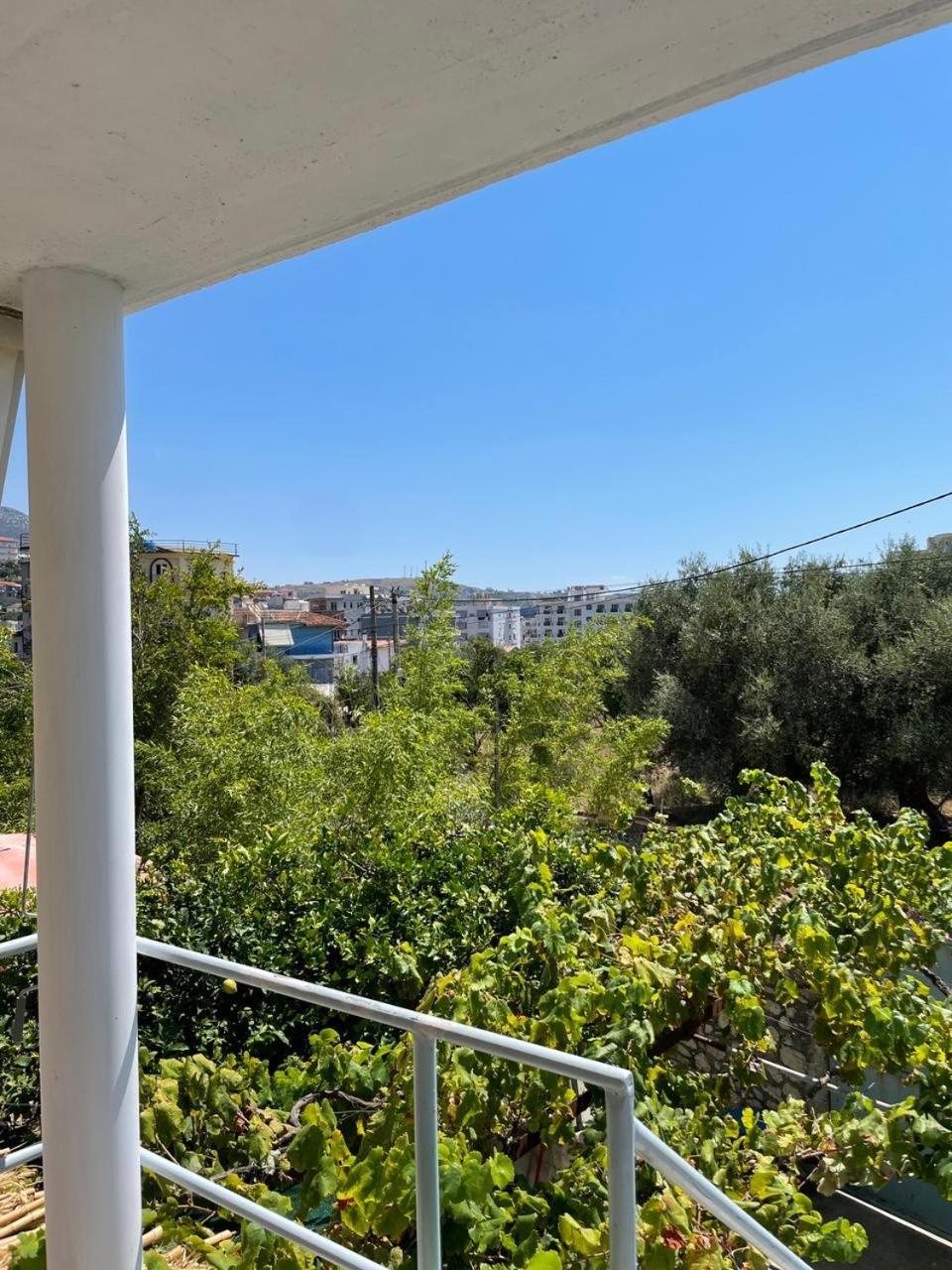Gezos Apartment Himare Exterior foto