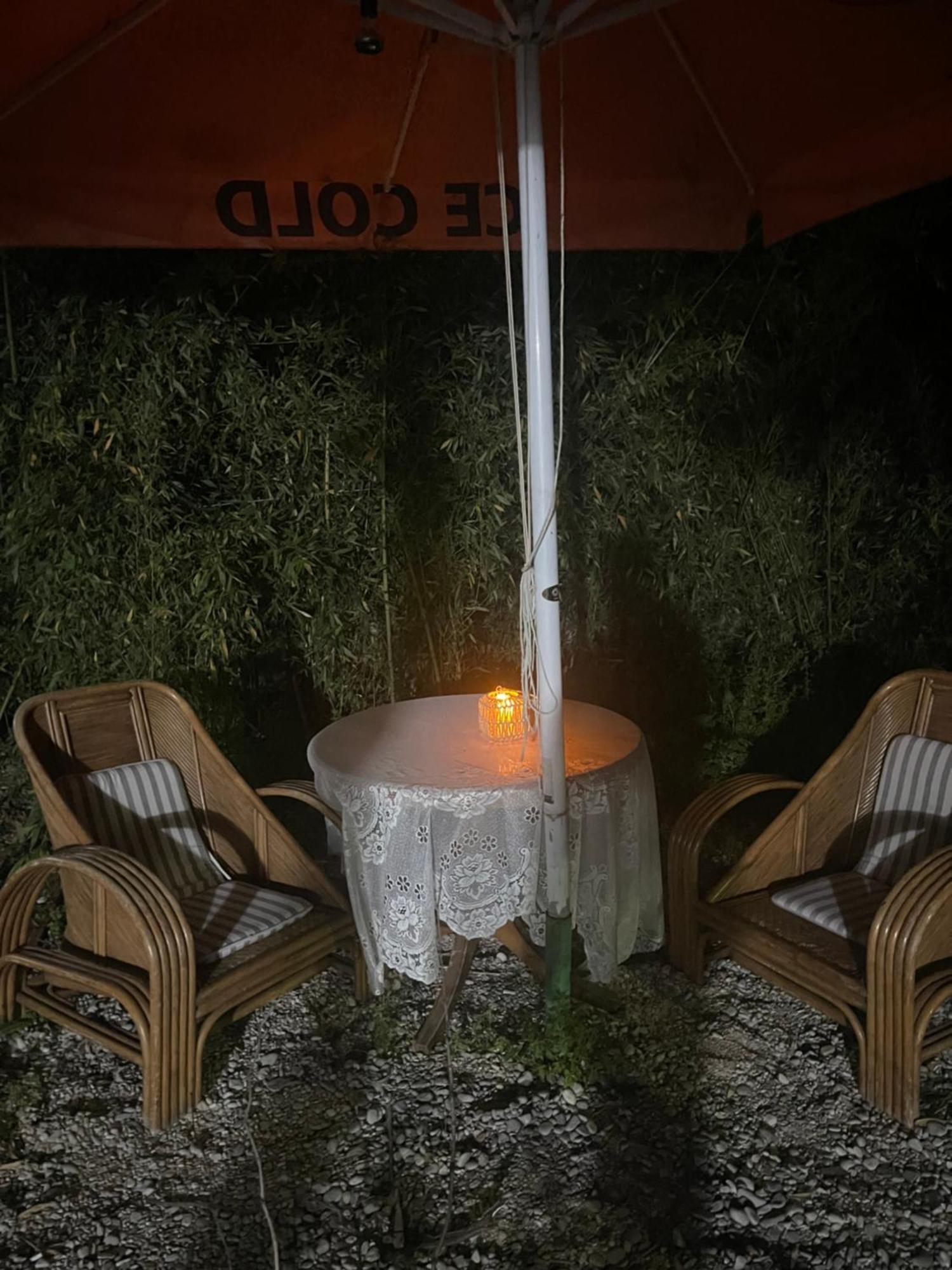 Gezos Apartment Himare Exterior foto